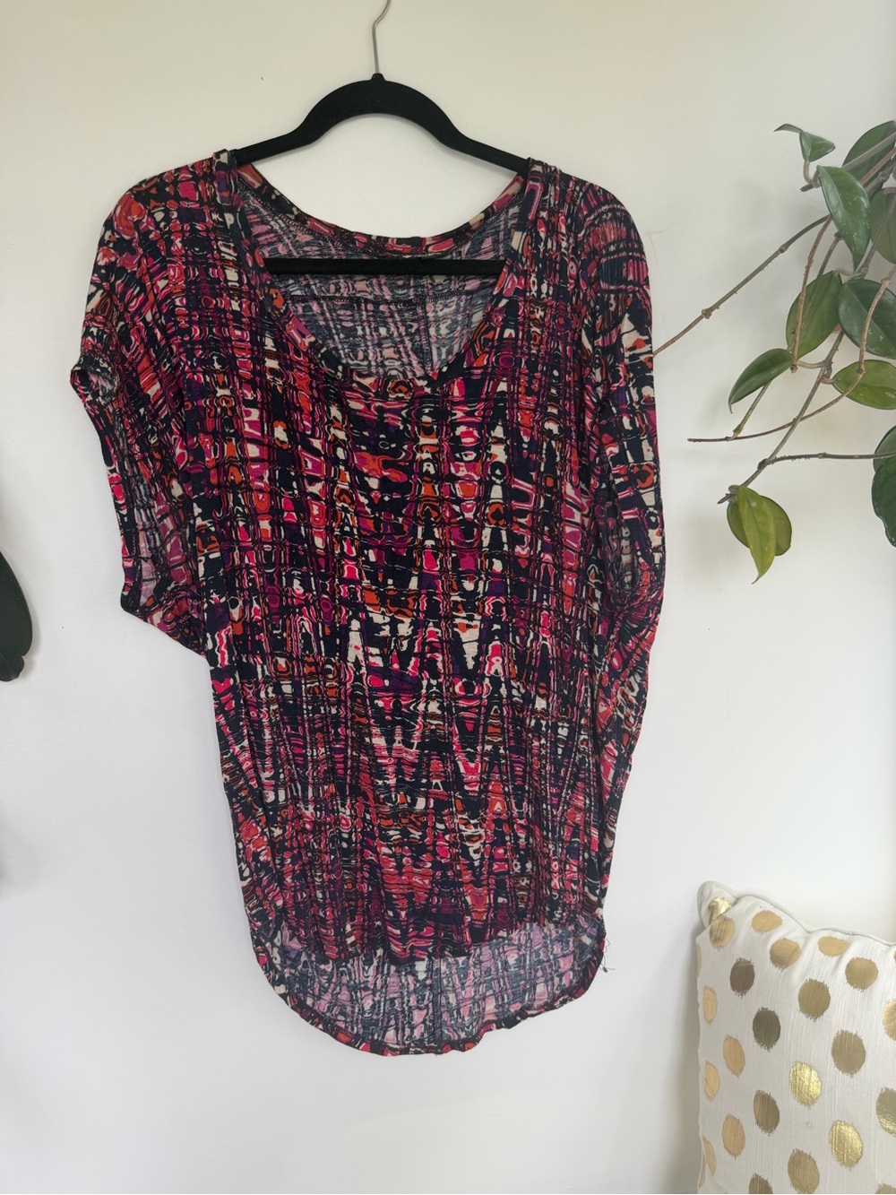 Lily White Abstract Print Short Sleeve Tunic Top - Pink & Black
